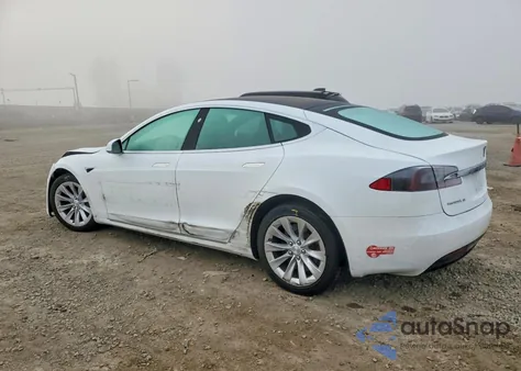 2018 Tesla Model S from USA, damaged, VIN 5YJSA1E26JF271363